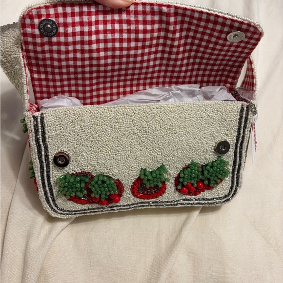 Beaded Red and Green Tomato Bag - Picture 2 of 3